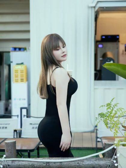 Little girl professional massageLittle girl from  Shenzhen