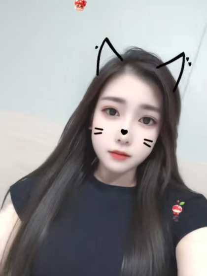 Beautiful female technician providing in-home massage service Ningbo Human Chanel