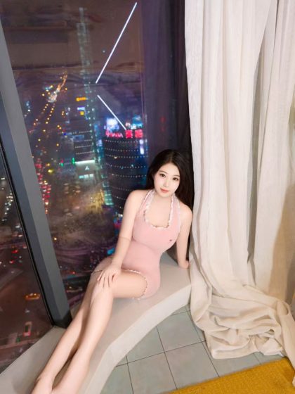 Where is the massage chair experience storeLight  Beijing rain