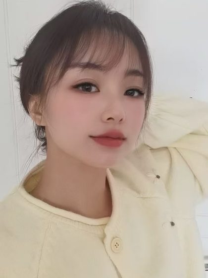 Beautiful female technician provides in-home massage in Wuhan L